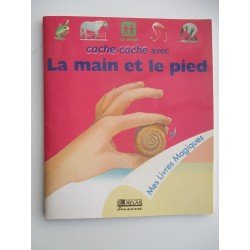 cache cache avec La main et le pied