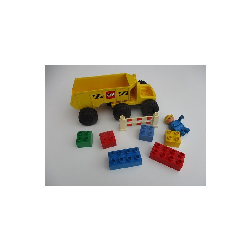 Duplo 2808 camion benne travaux chauffeur et briques Légo