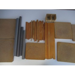 matériel de poterie pour un groupe : plaques ; tasseaux; rouleaux